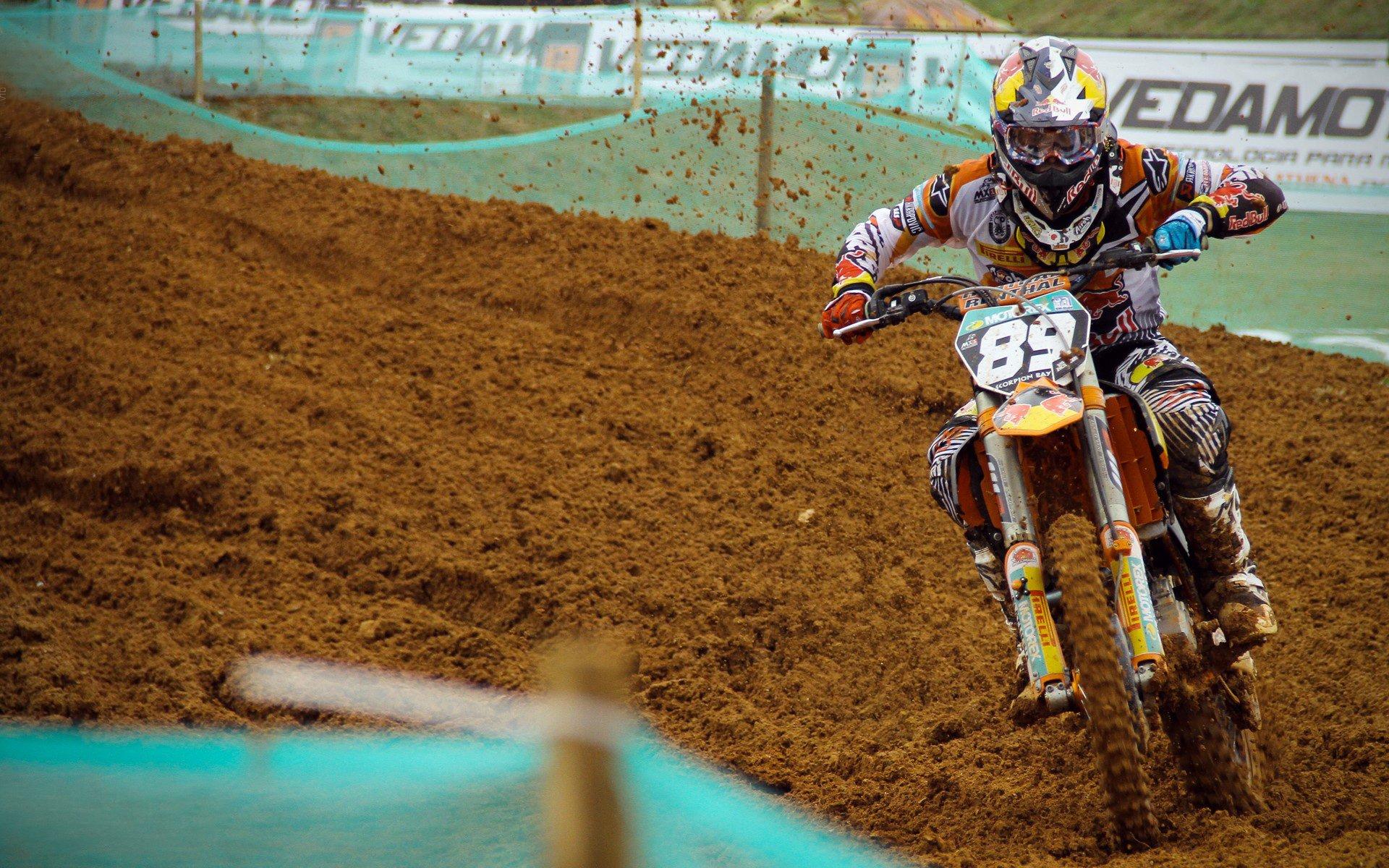 约基奇三双数已达174次，历史第三宝座近在咫尺